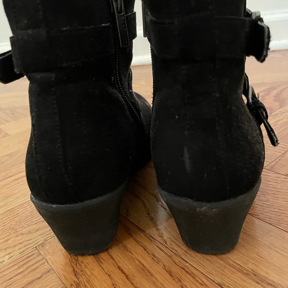 Reaction Kenneth Cole wedge heel bootie - Picture 6 of 6